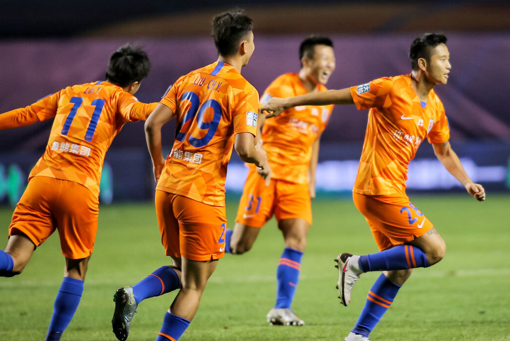 中超今夜走向成谜;芝加哥公牛门线救险;气氛紧张;赛程密集仍需轮换的简单介绍 中超今夜走向成谜;芝加哥公牛门线救险;气氛紧张;赛程密集仍需轮换的简单介绍