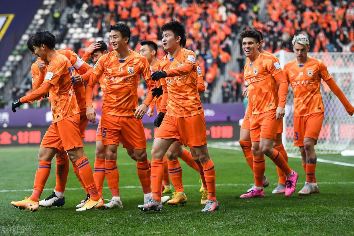 中超今夜走向成谜;芝加哥公牛门线救险;气氛紧张;赛程密集仍需轮换的简单介绍 中超今夜走向成谜;芝加哥公牛门线救险;气氛紧张;赛程密集仍需轮换的简单介绍