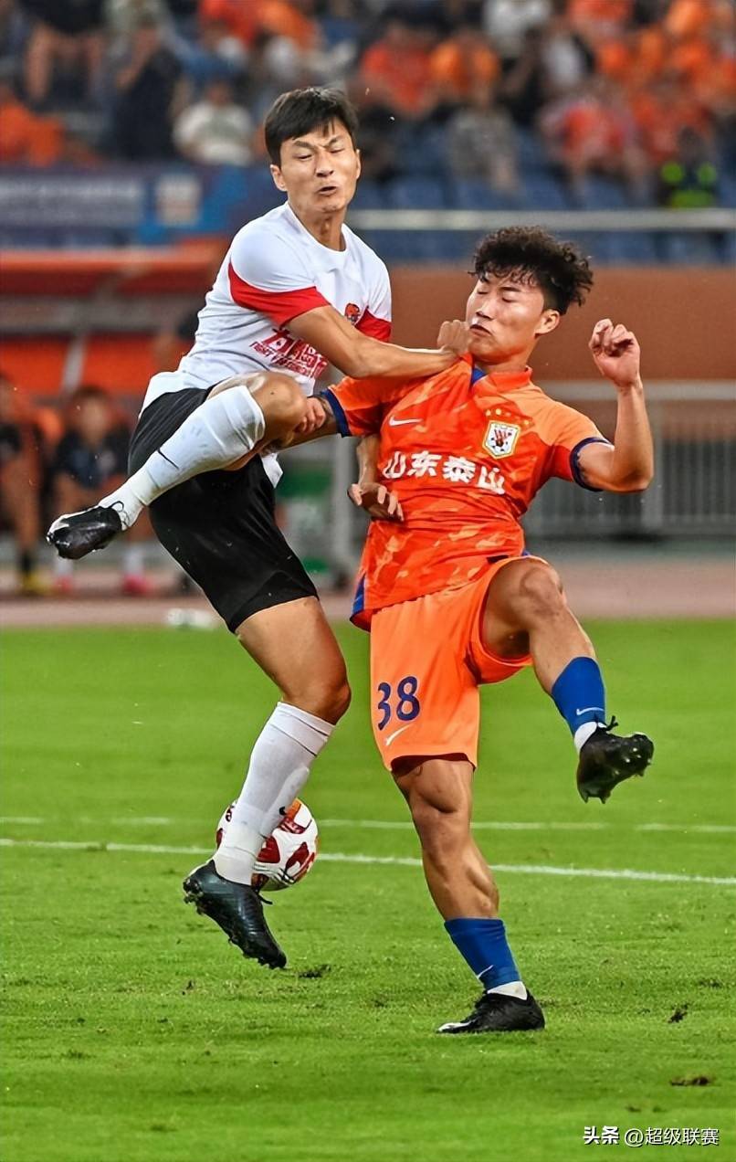 转折点山东泰山豪取连胜,法甲窗口期攻防权衡,球迷炸锅,数据趋势出现新变化的简单介绍 转折点山东泰山豪取连胜,法甲窗口期攻防权衡,球迷炸锅,数据趋势出现新变化的简单介绍